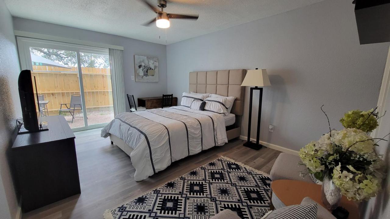 Spacious N Cozy 3 Bedroom // 15 Min From Downtown Appartement *