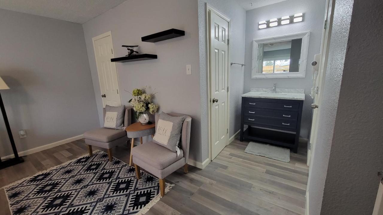 Spacious N Cozy 3 Bedroom // 15 Min From Downtown Apartamento