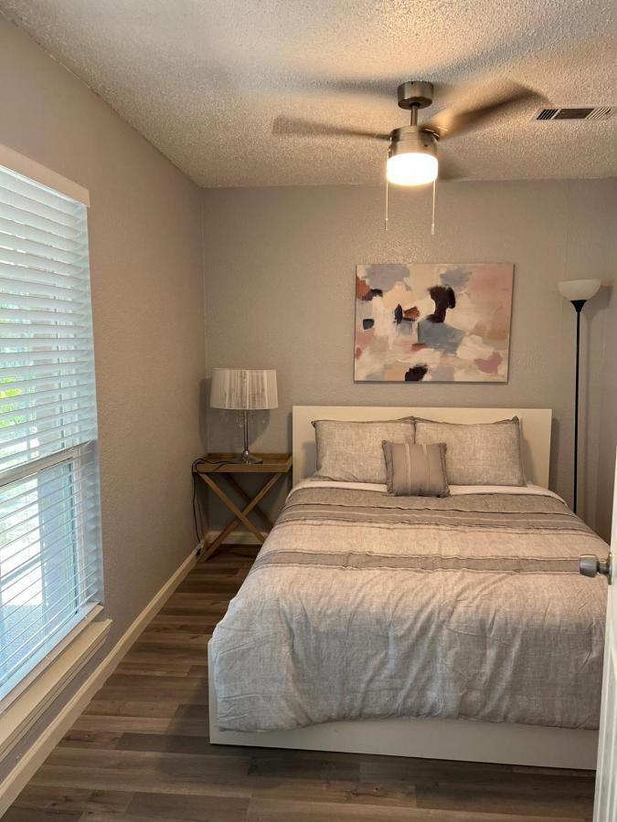 Spacious N Cozy 3 Bedroom // 15 Min From Downtown Apartamento