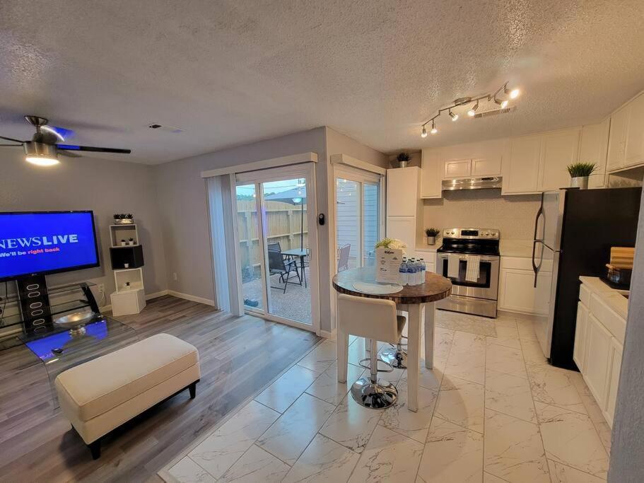 Spacious N Cozy 3 Bedroom // 15 Min From Downtown Appartement Houston
