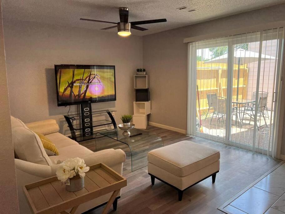 Appartement Spacious N Cozy 3 Bedroom // 15 Min From Downtown