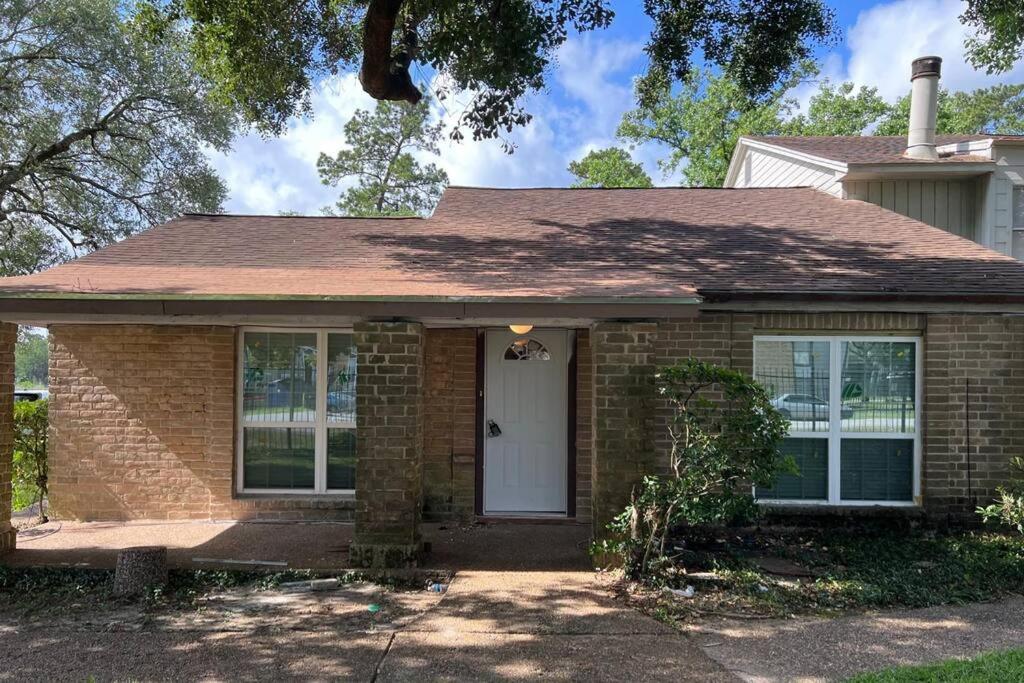 Spacious N Cozy 3 Bedroom // 15 Min From Downtown Apartamento